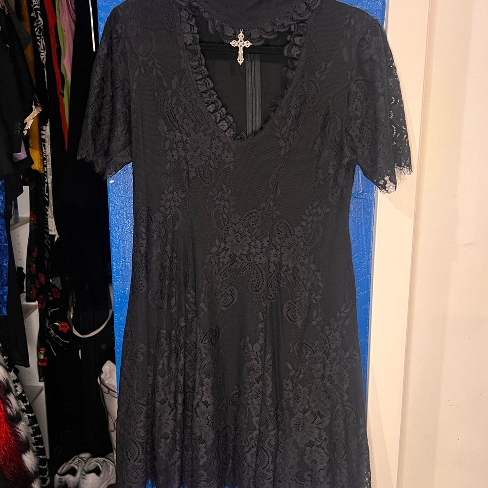 Black Lace Short Sleeve Dress